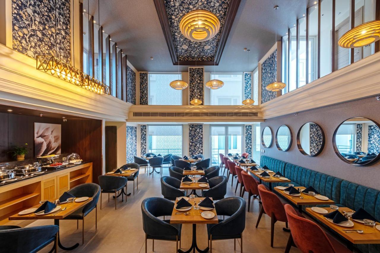 Hotel Saket 27 Új-Delhi Kültér fotó